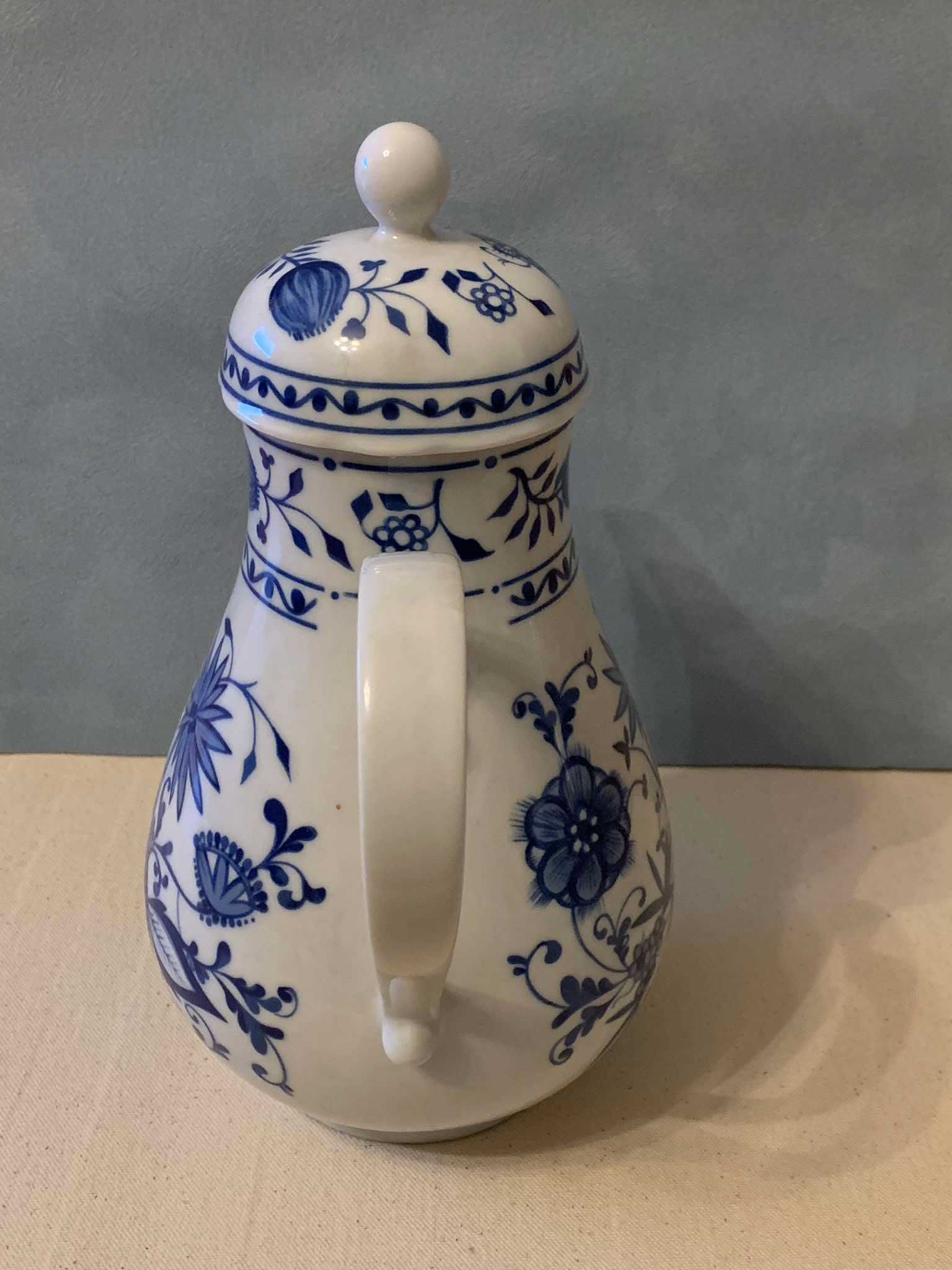 Dzbanek z przykrywką 25 cm - Porcelana Zwiebelmuster Kahla PRL
