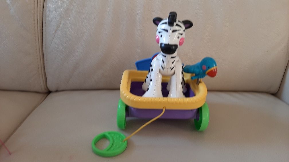 Zebra Fisher Price na wagoniku Sing&Go Choo-Choo