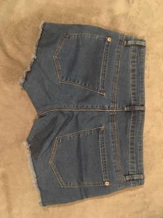 Krótkie spodenki szorty jeansowe Sinsay XS