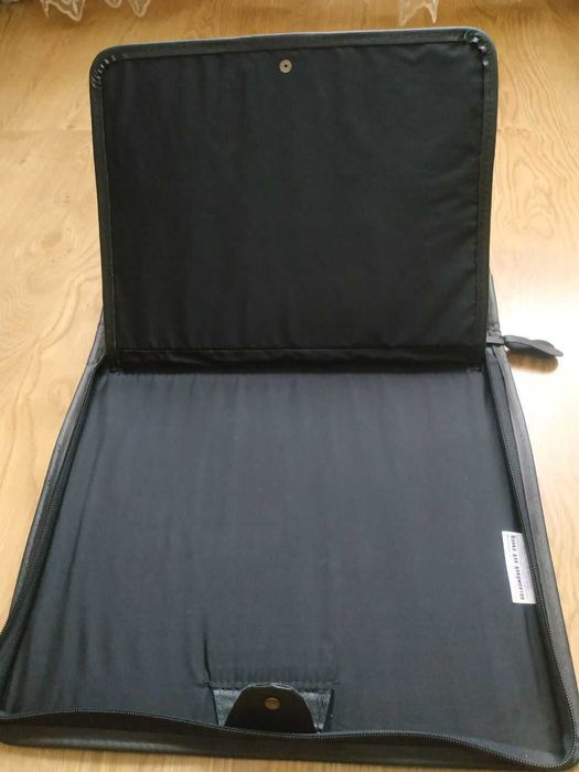 Продам папку-портфель!