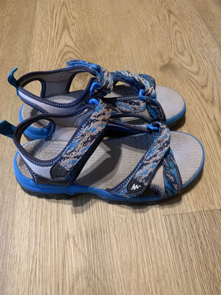 Buty sandały Decathlon.