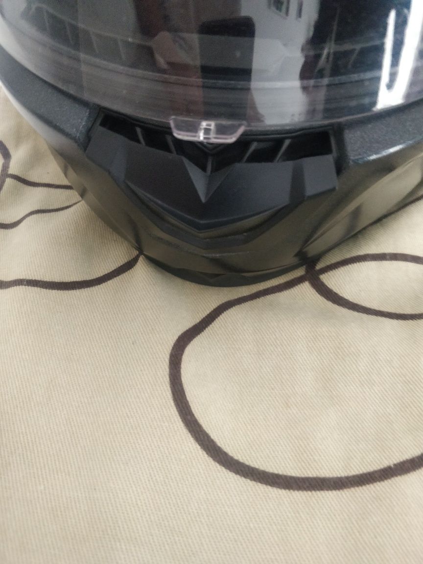Capacete com intercomunicador