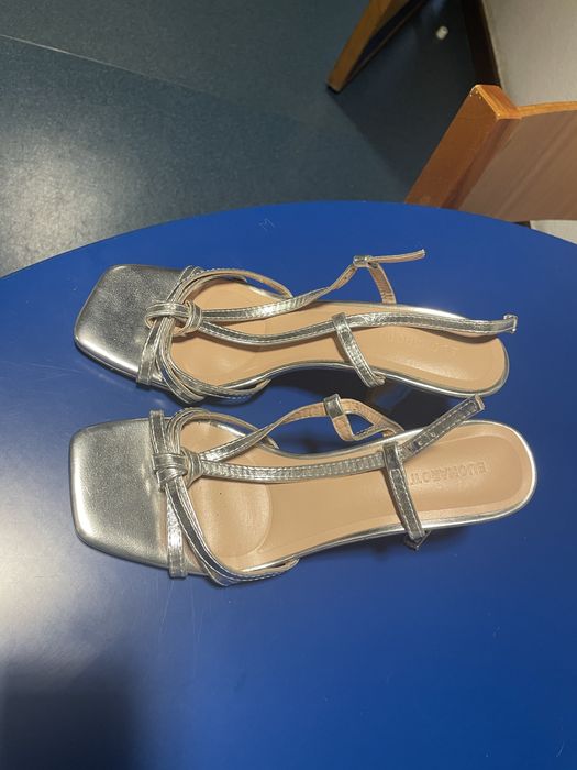 Salto alto como novo, em otimo estado