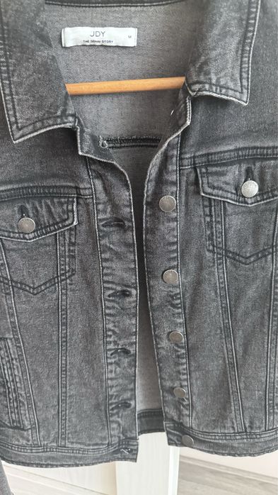 Джинсова куртка ( стан ідеальний)