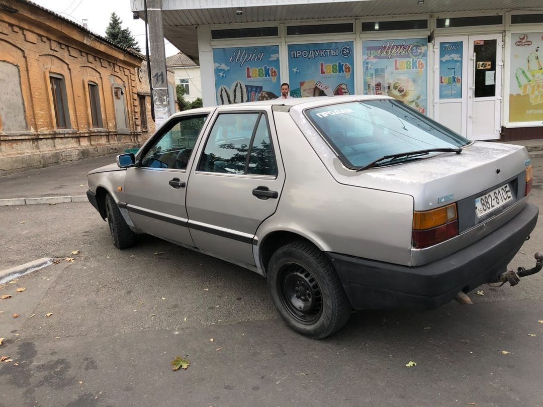 Автомобіль Fiat Croma