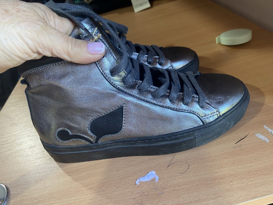 Ботинки женские раз. 37. Фирмы Apple EDEN