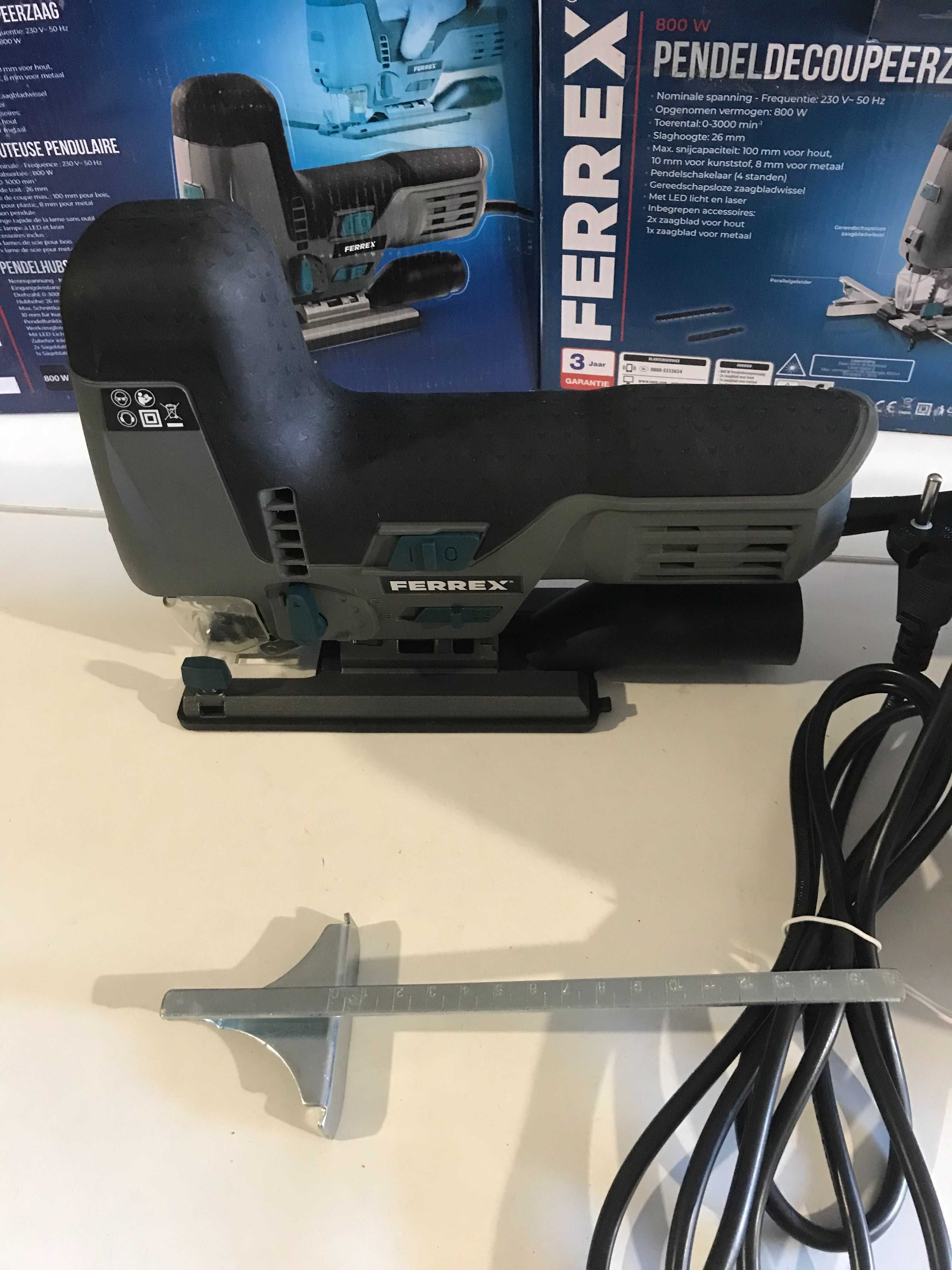 Лобзик FERREX XYZ670 800 ват