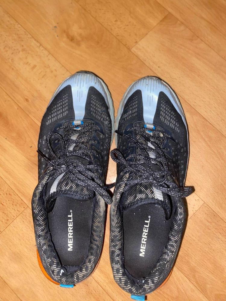 Оригінальні кросівки Merrell