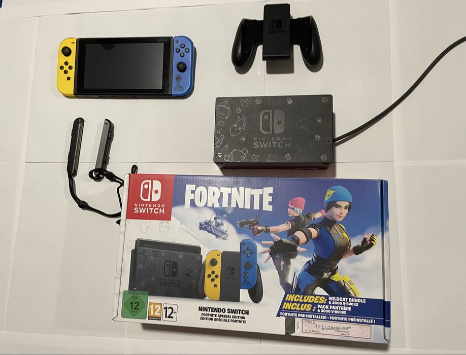 Nintendo Switch Edicao limitada Fortnite