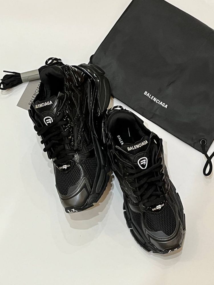 Balenciaga Runner