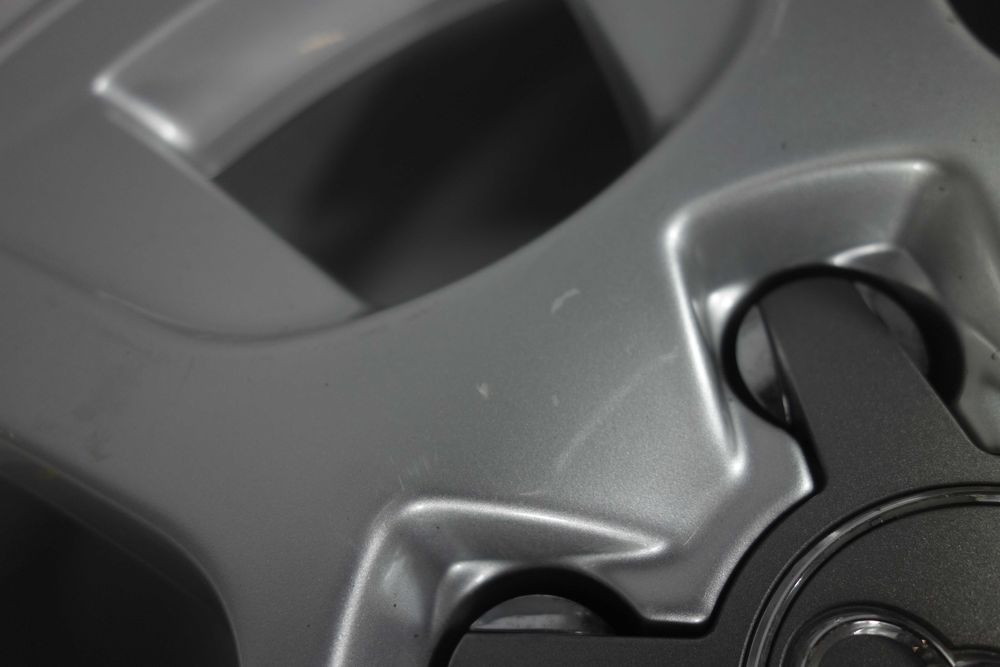 Alufelgi 16" 5x112 Audi A3 A4 A6 Seat Vw Skoda Srebrne 835