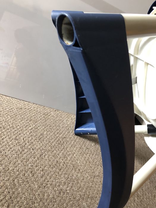 Fotelik do karmienia krzeselko z podstawka dla dziecka malucha bdb