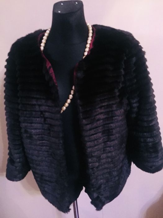 Fajne futerko  czarne