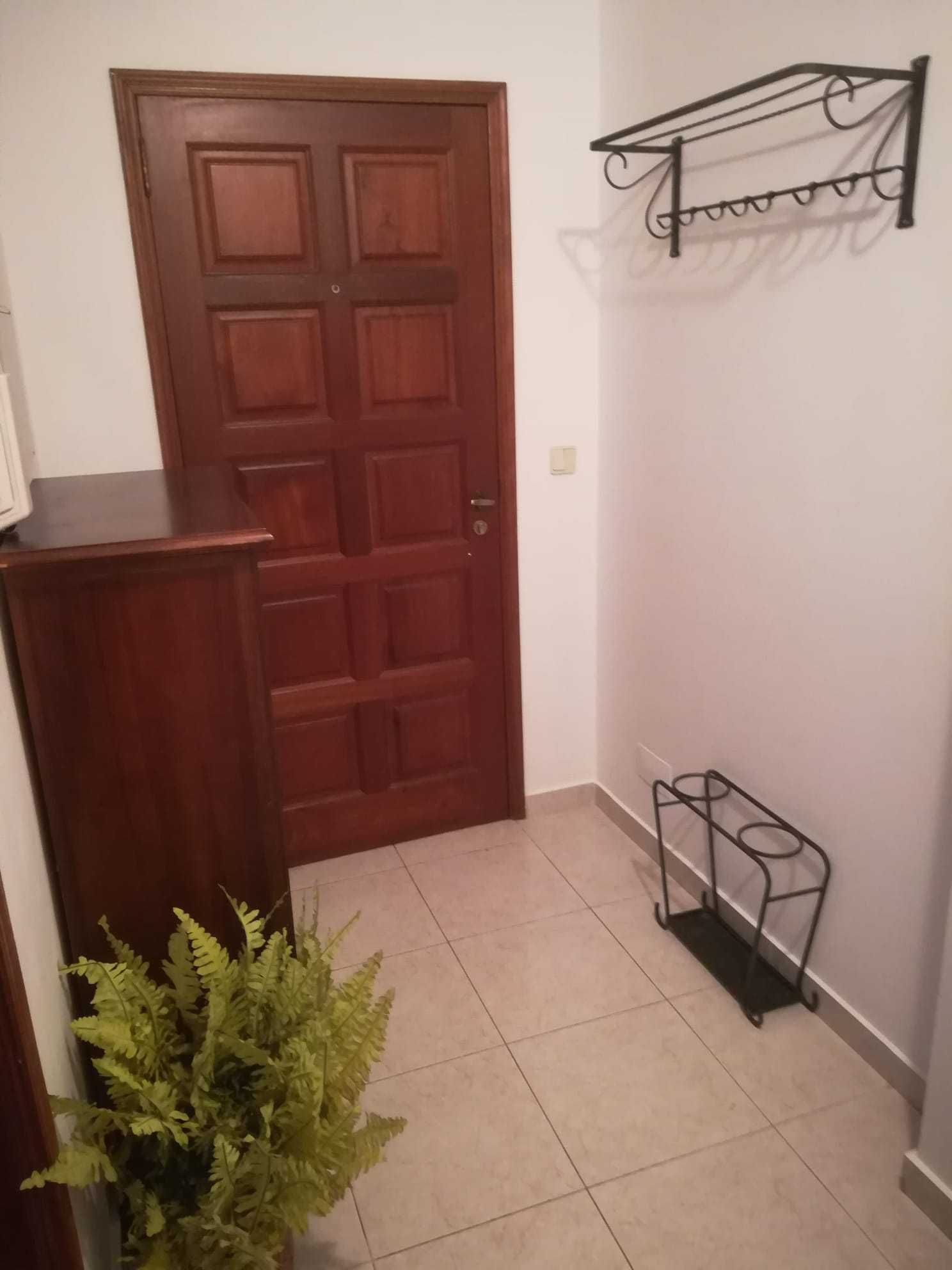 Apartamento T2 mobilado no centro de Macedo de Cavaleiros.