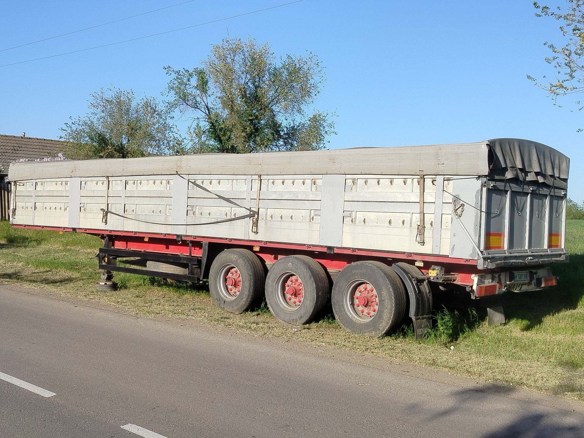 продам, обміняю зерновоз  .