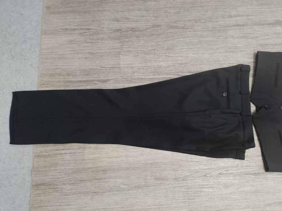 Sprzedam garnitur 3 częściowy.