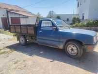 Carrinha de caixa aberta Isuzu
