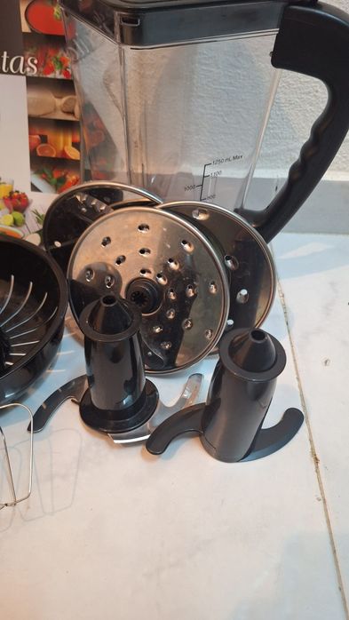 Robôt de cozinha multifunções