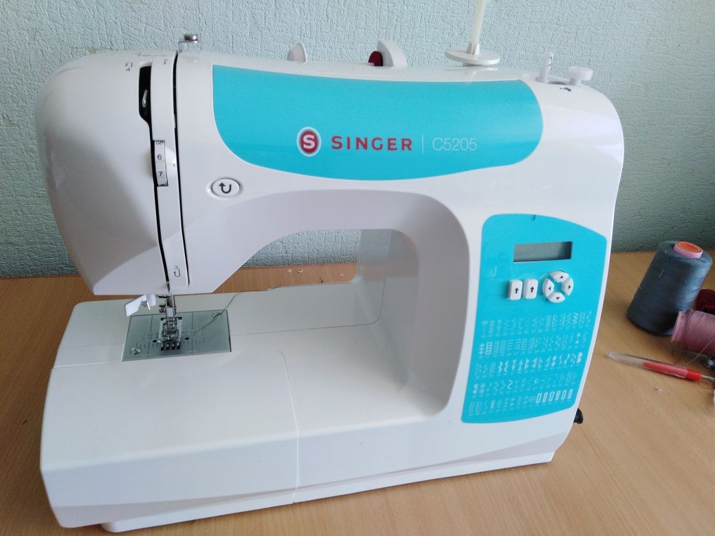 Продаю швейную машинку.SINGER C5205