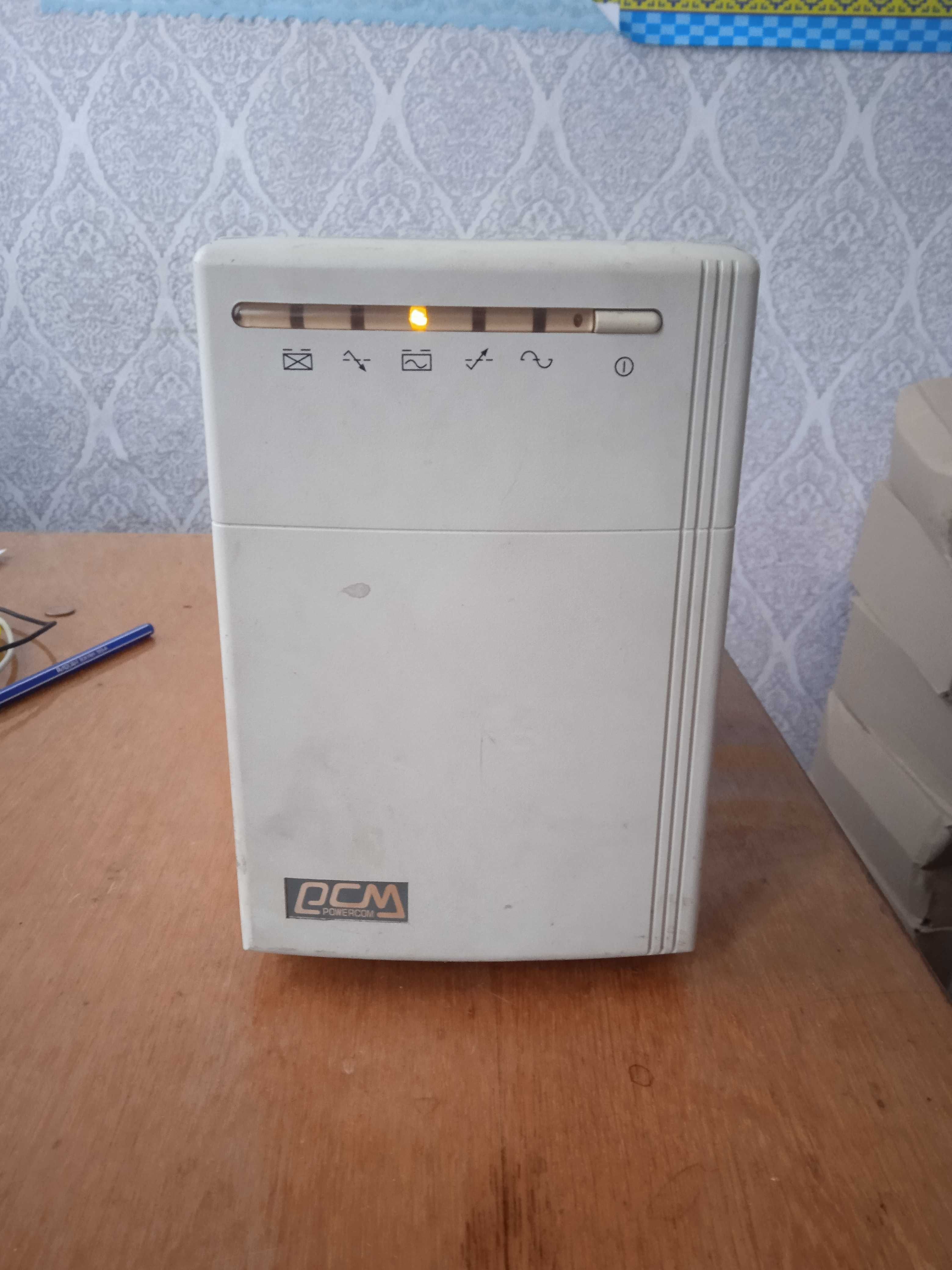 Безперебійник Powercom KIN-1000AP