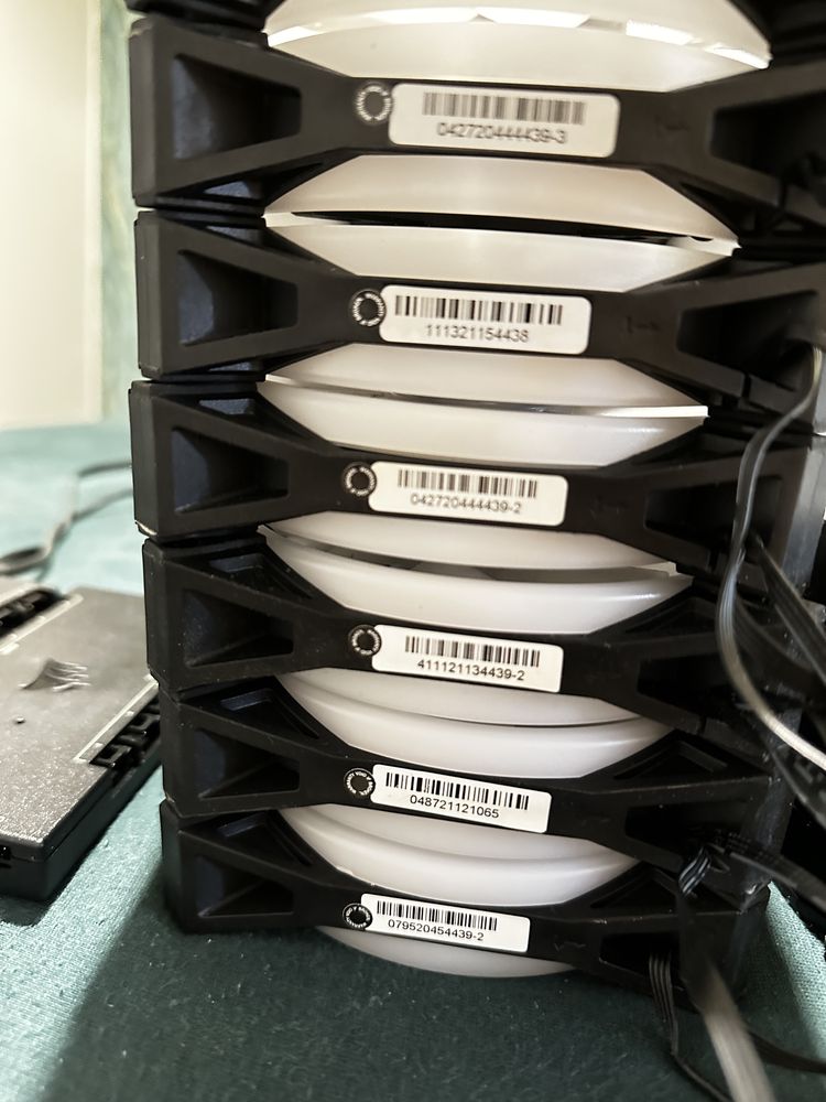 Corsair 6xQL 120mm i 4xLL 2x commander core xt