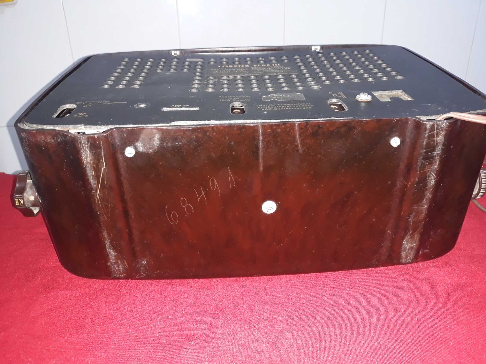 Radio Antigo Lorenz Elbe 3