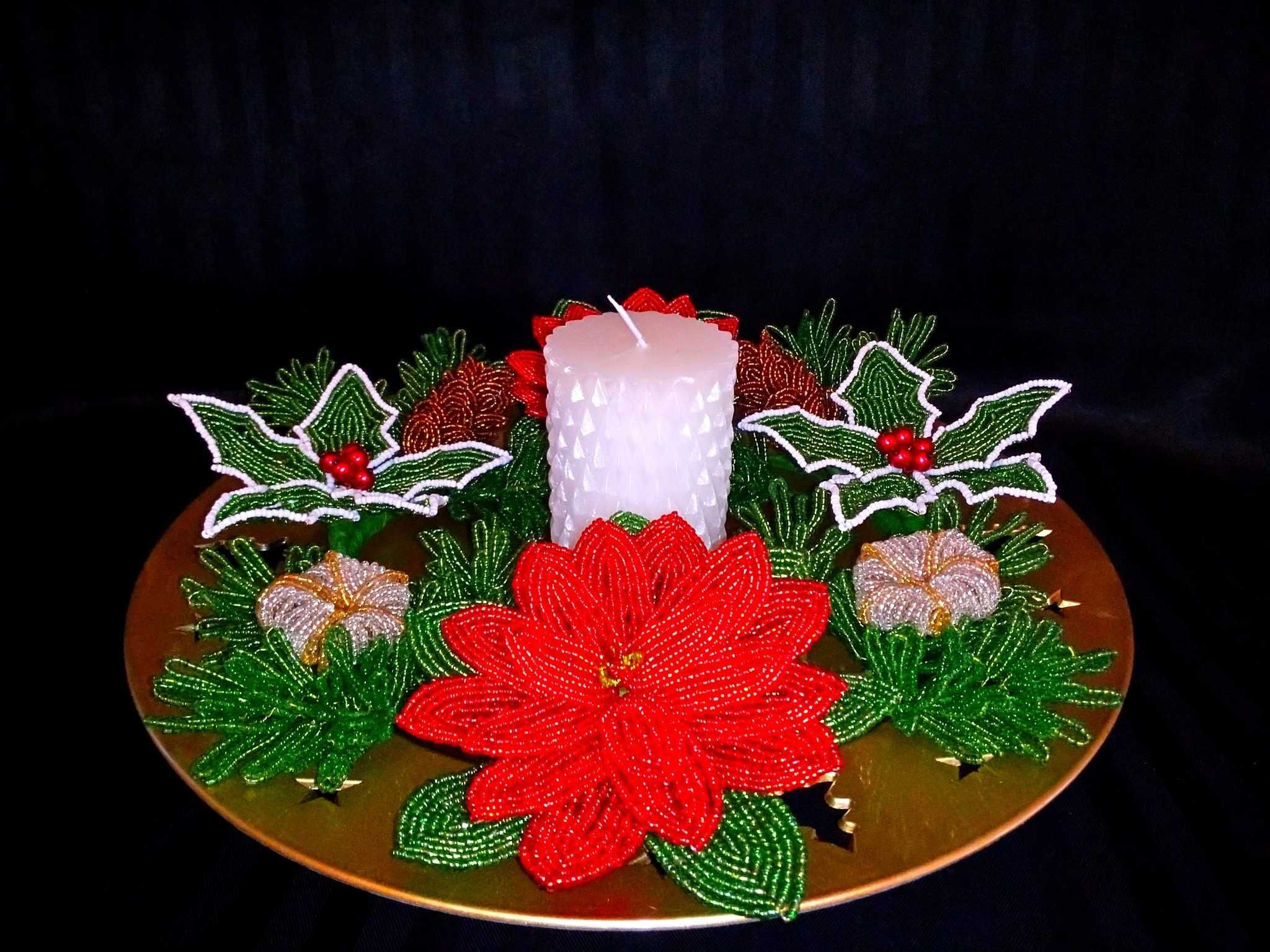 Centros de mesa de Natal em missangas (artesanato)