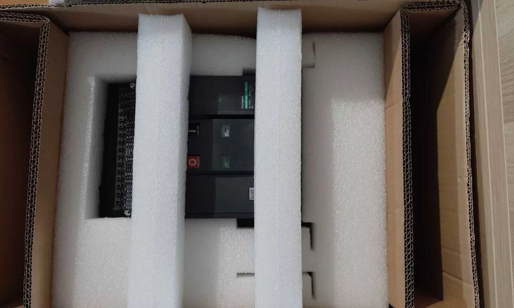 Interruptor motorizado 4x800A Schneider