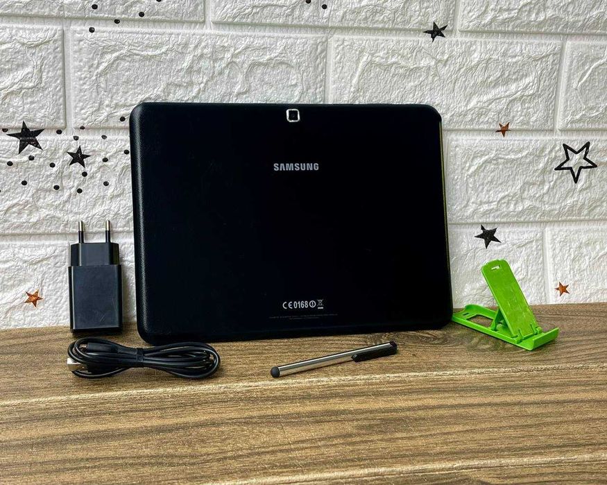 Планшет Samsung 10 дюймів
