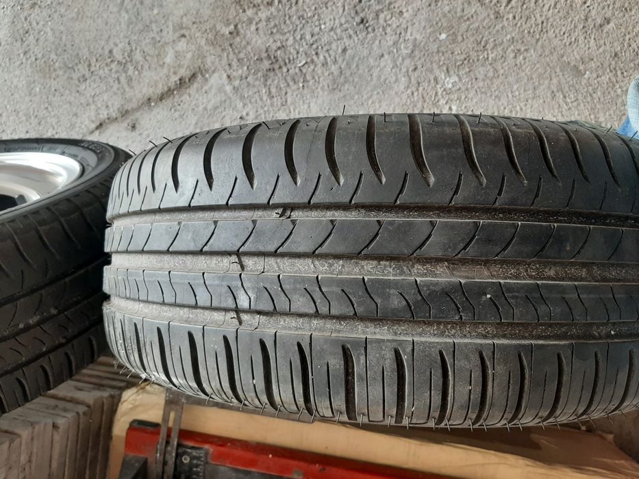 Felgi  aluminiowe z oponami Michelin 4 szt.