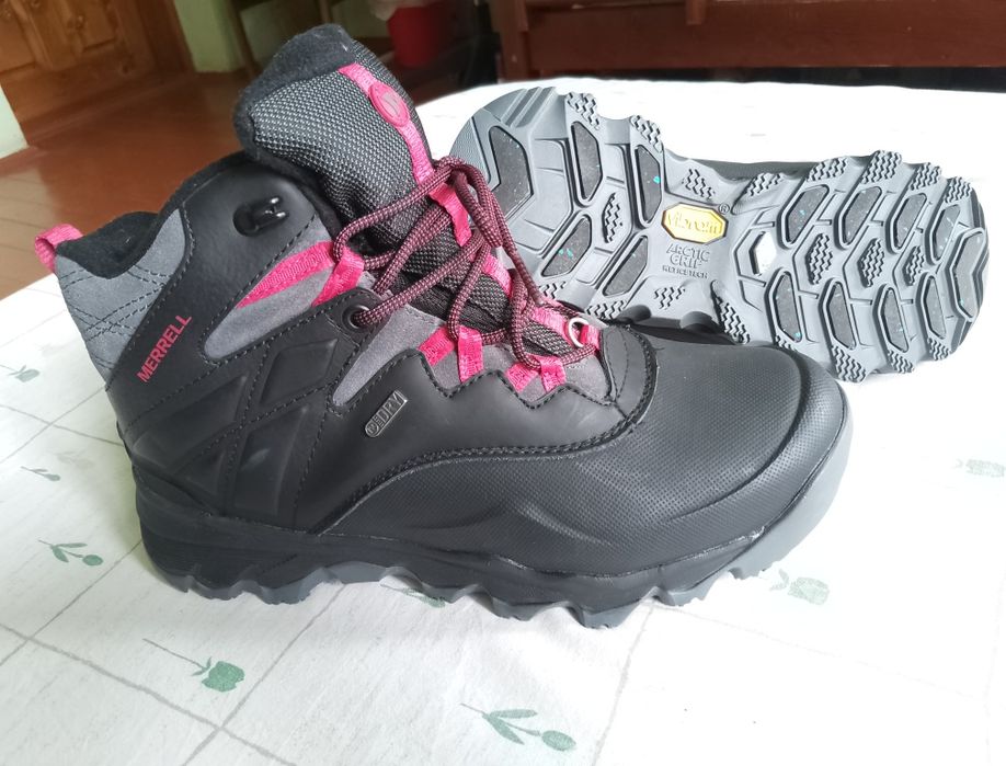 Ботинки Merrell 37,5  24см