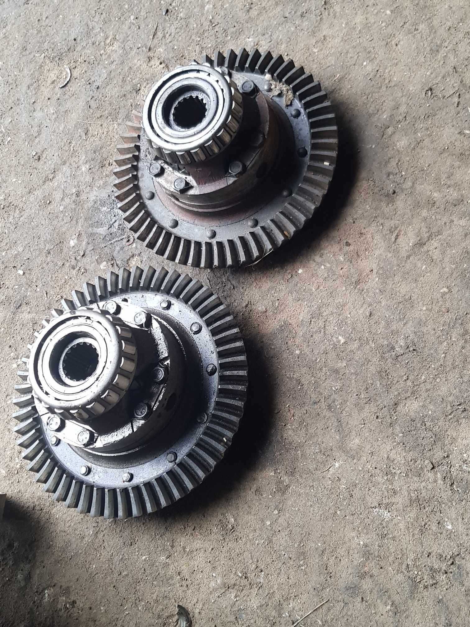mechanizm roznicowy ursus c360 oraz czesci c355 c4011