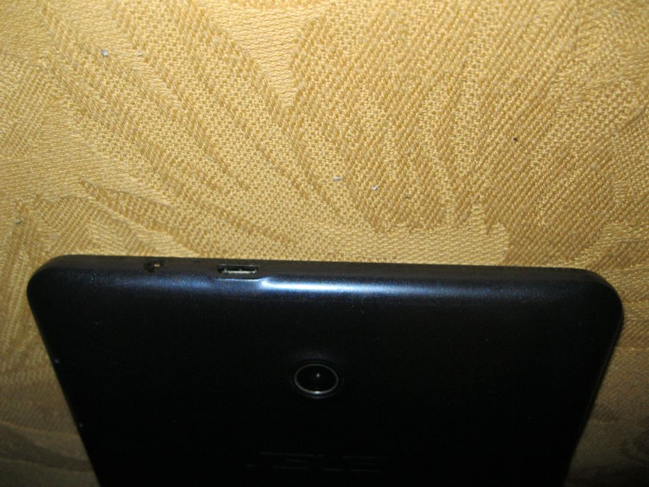 Планшет ,,ASUS MEMO Pad HD7"