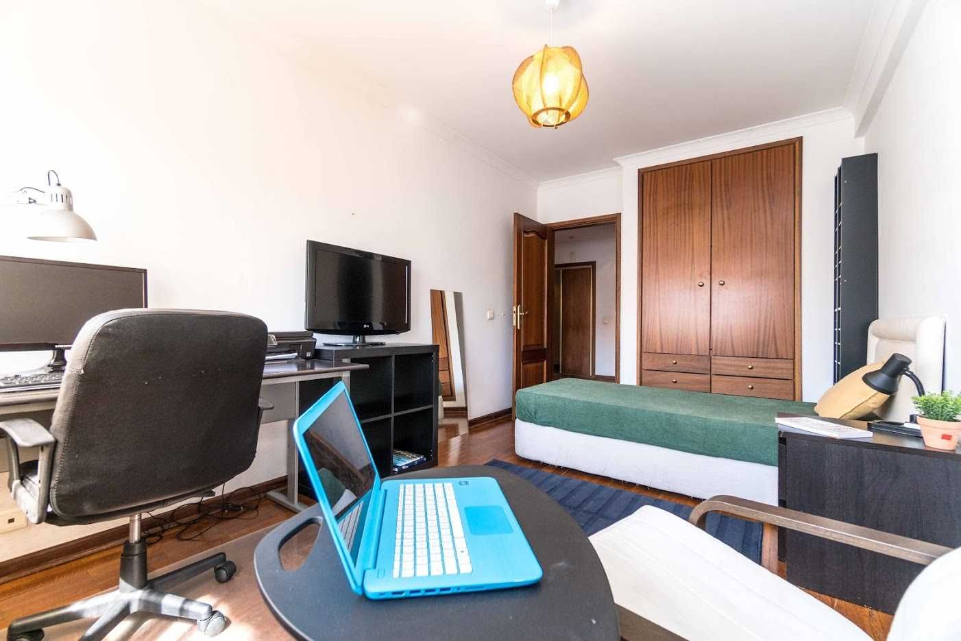 Quarto para Estudantes Recibo Solum