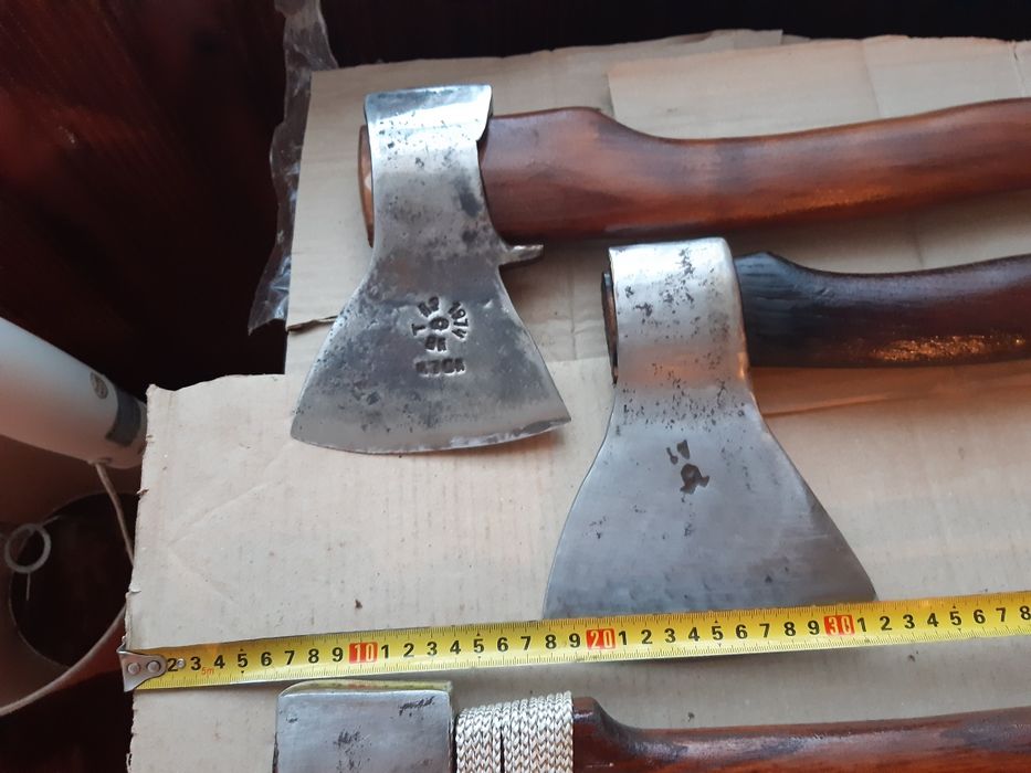 Старие топорики отличного качества.