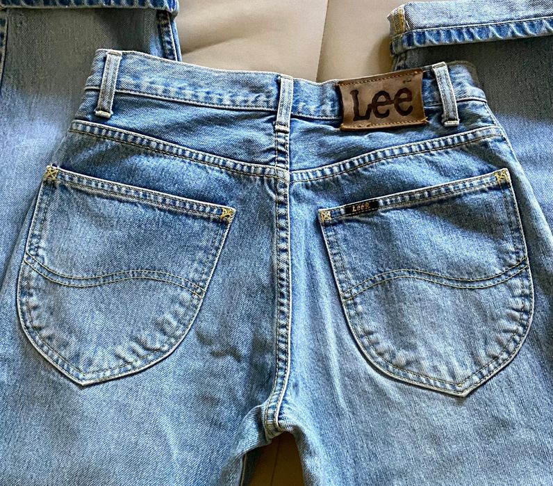 Джинсы LEE   25-26р на худышку