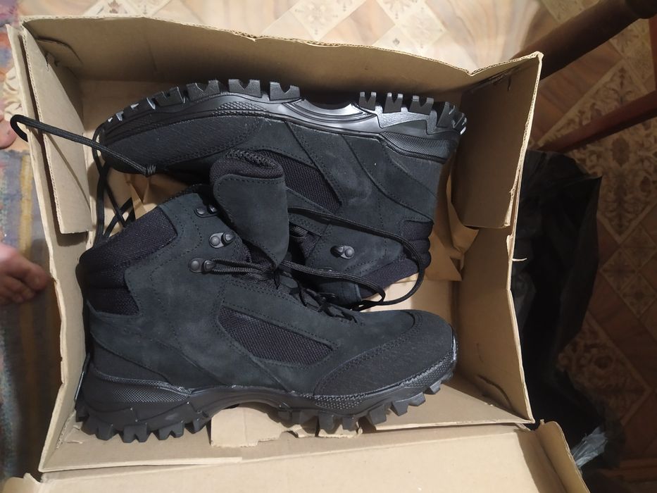 Кросовкі тактичні нові