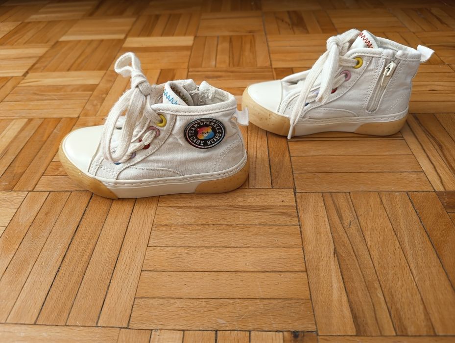 Trampki dla dziewczynki Zara