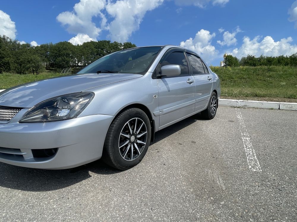 Продам свое авто lancer 9