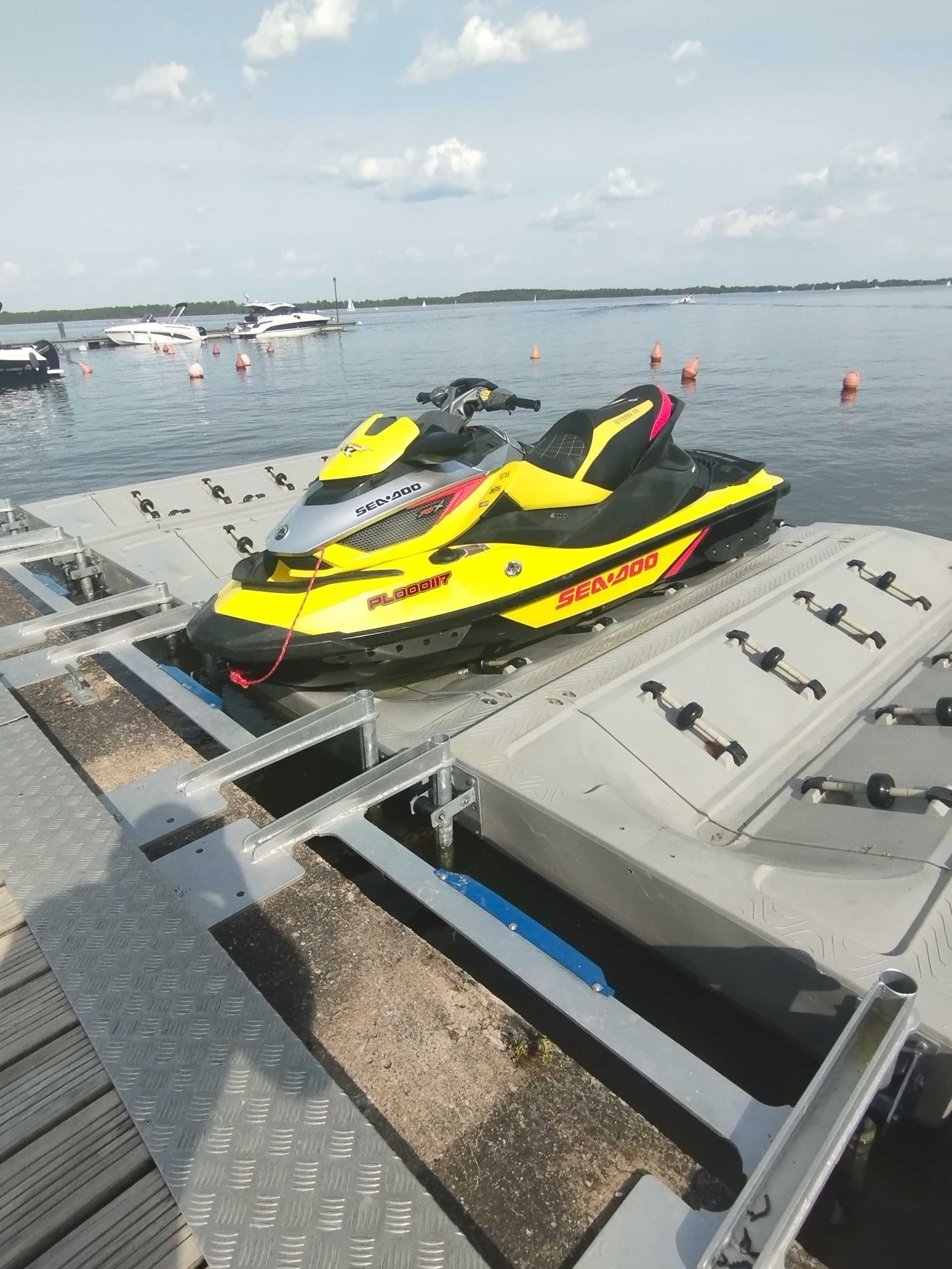 Sea doo rxt x 260  as rs seadoo rxp