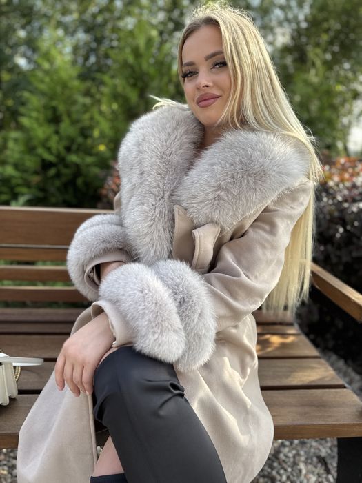 Płaszcz elegancki nowy KASZMIR z obszyciem lisa futra naturalnago