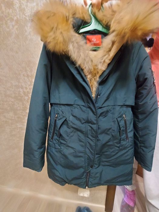 Парка з натуральним хутром підросткова.