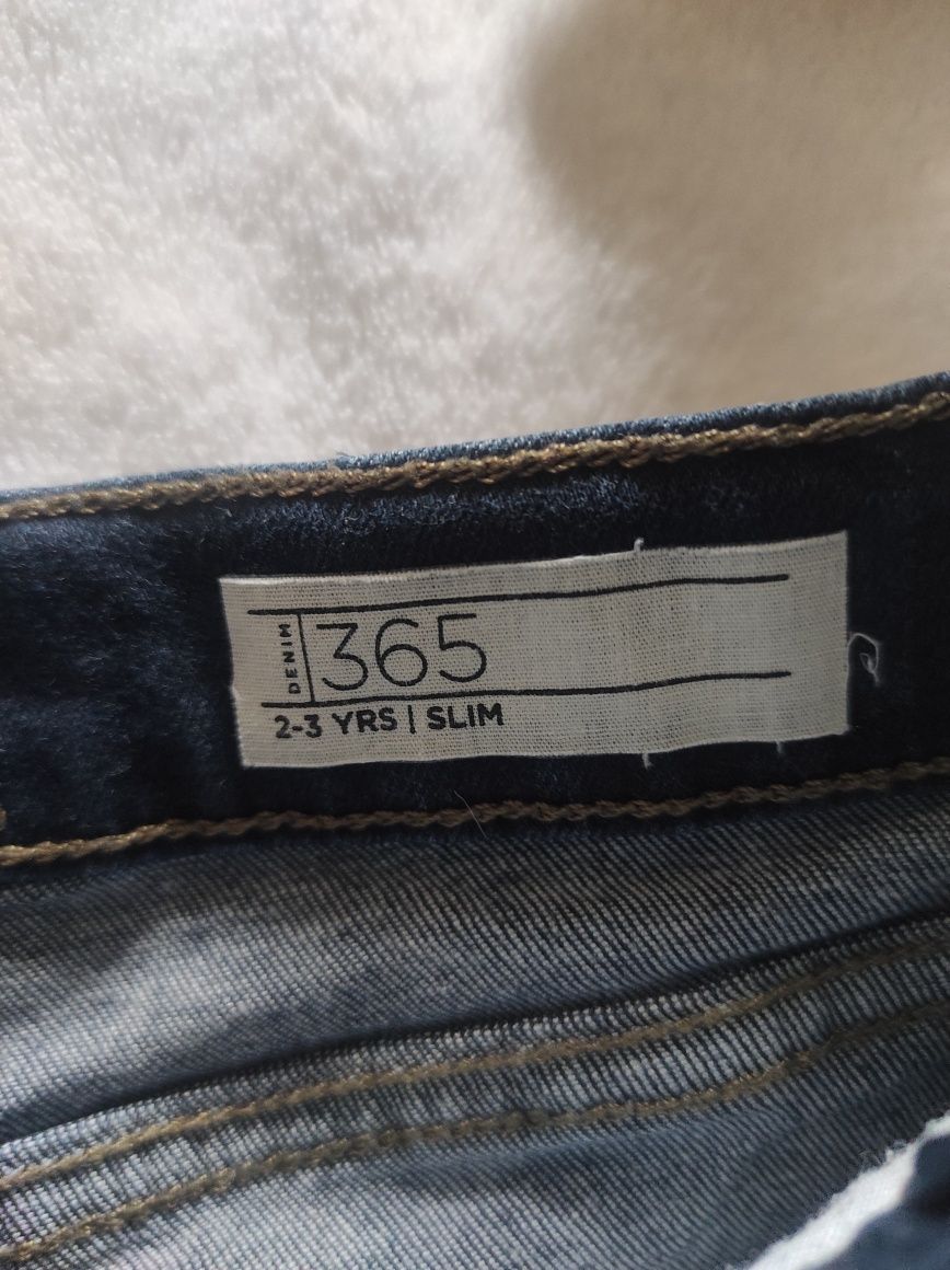 Świetne jeansy stan idealny 98