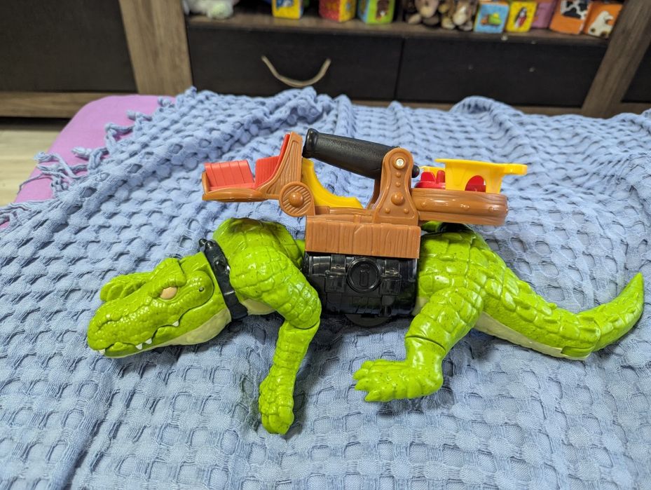 Крокодил,динозавр Mattel fisher price
