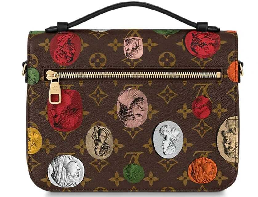 Сумка Louis Vuitton x Fornasetti Pochette