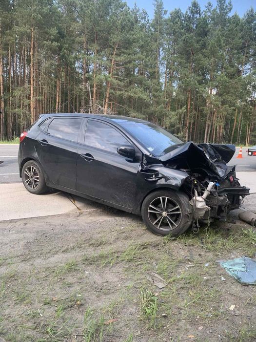 Продам киа рио дтп 13 год