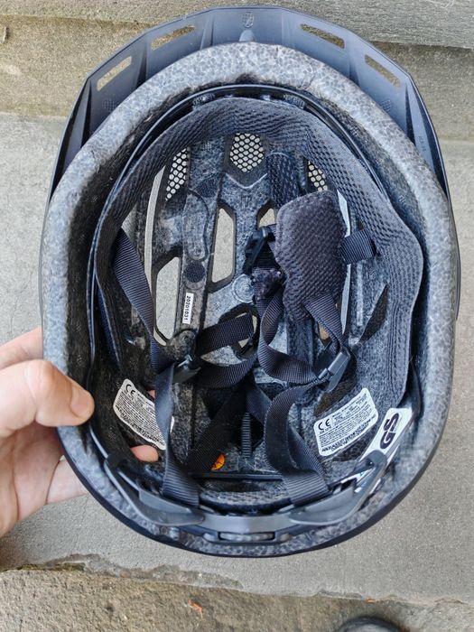 Велошлем abus urban 3.0 ( 52-58 см)