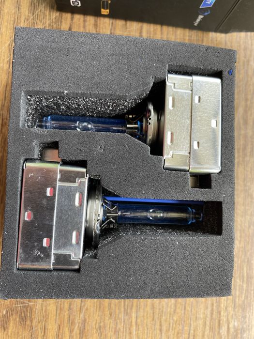 Briteye D1S ksenonowa żarówka 8000 K, 35 W, całkowicie metalowa, 2 szt