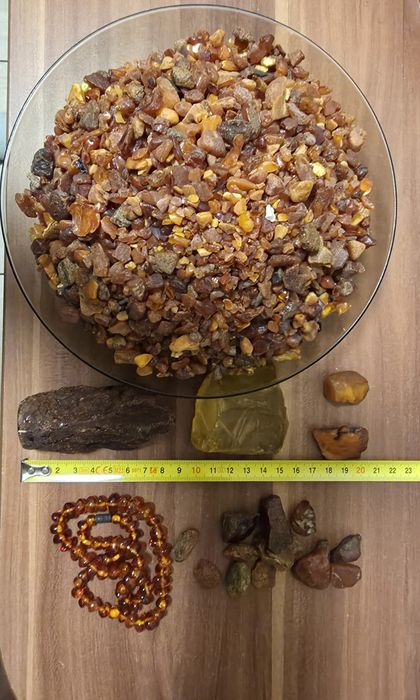 Bursztyn różne rodzaje