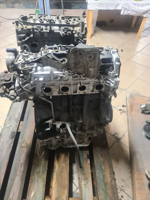 Silnik Vivaro 2.0dci M9R L 782